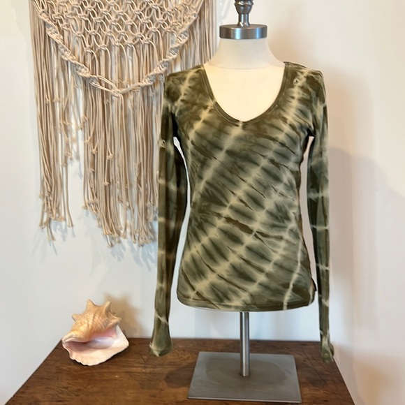Michael Stars Tops Michael Stars Tie Dye Cotton Long Sleeve V Neck